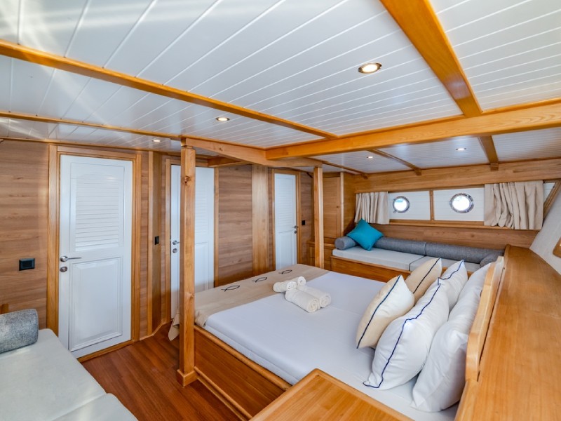 Ekmar Yachting Amazon Solo Gulet Master Cabin Side Right View
