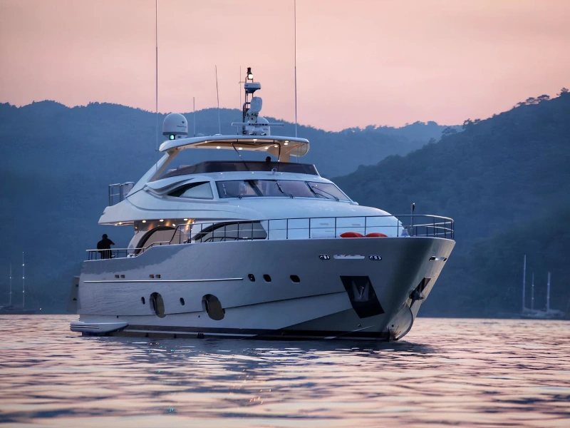 Ekmar Yachting Funda D Motor Yacht Bow Side View