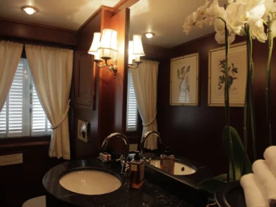 Ekmar Yachting Halas 71 Motor Yacht En Suite Bathroom Lavatory View 400x300