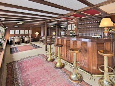 Ekmar Yachting Halas 71 Motor Yacht Bar View 400x300