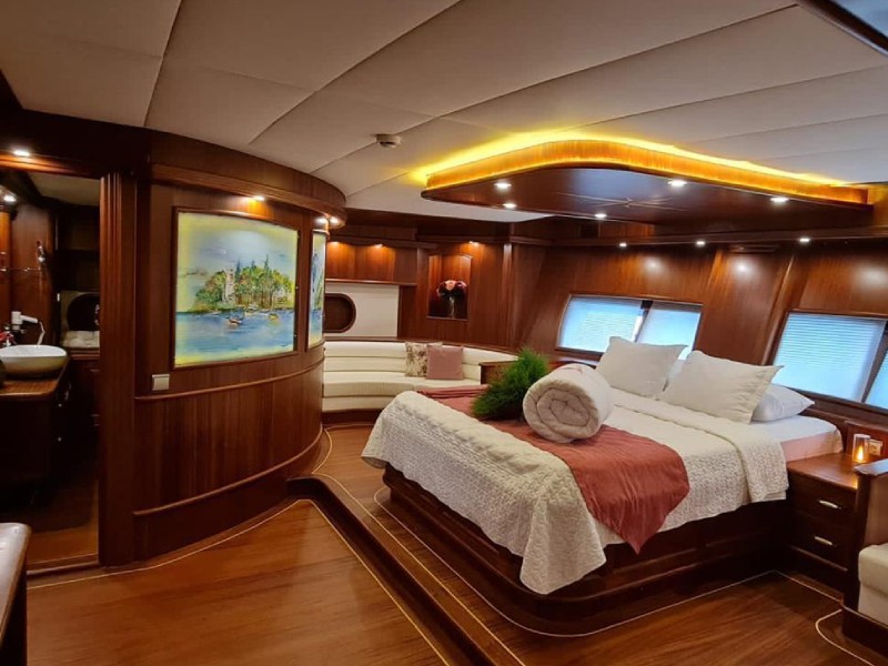Ekmar Yachting Halcon Del Mar Master Cabin View