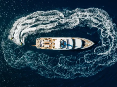 Ekmar Yachting Illusion Ii Motor Yacht Top View 400x300