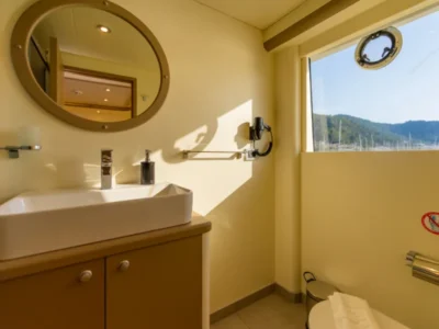 Ekmar Yachting Lycian Dream Motor Yacht Master Cabin En Suite Bathroom View 400x300