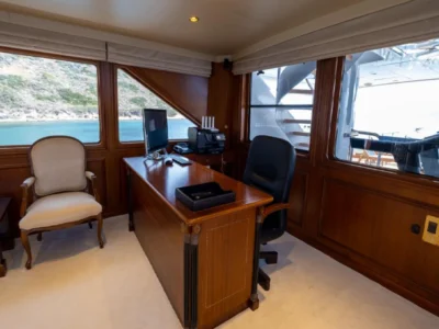 Ekmar Yachting Merve Motor Yacht Workstation View 400x300