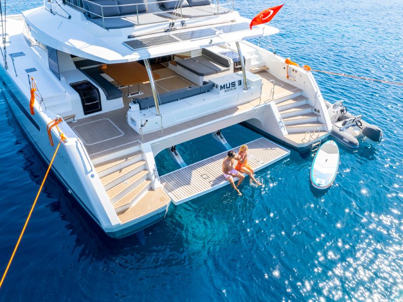 Ekmar Yachting Mus 3 Catamaran Beach Club View
