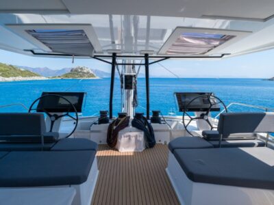 Ekmar Yachting Mus 3 Catamaran Flybridge View 400x300