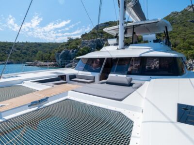 Ekmar Yachting Mus 3 Catamaran Sundeck Bow View 400x300