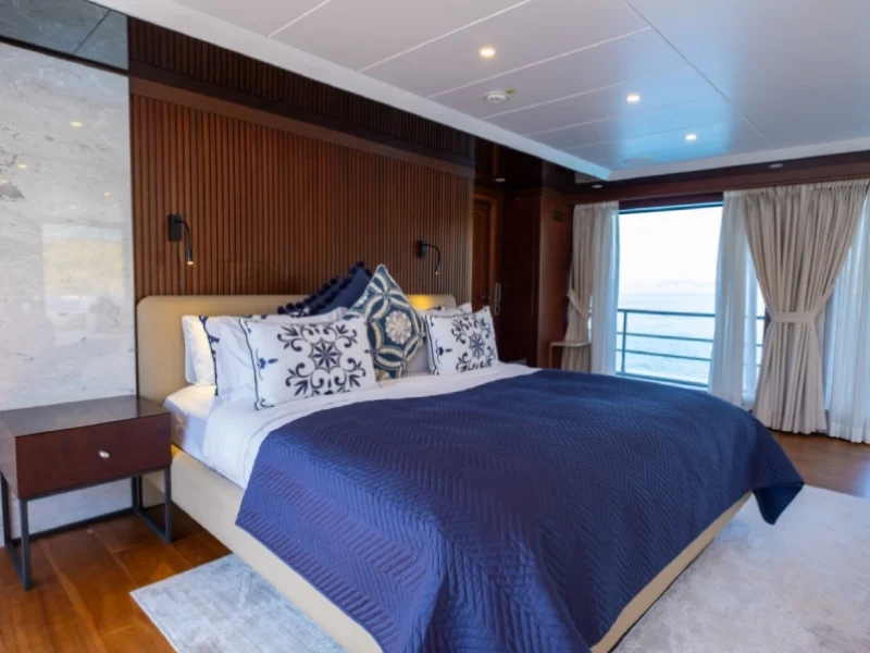 Ekmar Yachting Ocean Breeze Motor Yacht Double Cabin Left Side View 800x600