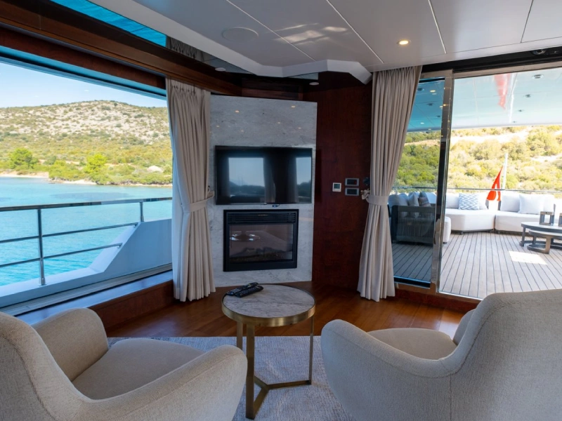 Ekmar Yachting Ocean Breeze Motor Yacht Main Saloon View