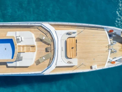 Ekmar Yachting Ocean Breeze Motor Yacht Sundeck Top View 400x300