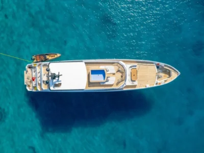 Ekmar Yachting Ocean Breeze Motor Yacht Top View 400x300