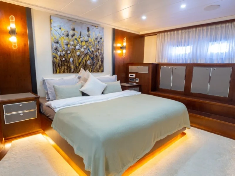 Ekmar Yachting Ocean Breeze Motor Yacht Vip Cabin Two View 800x600