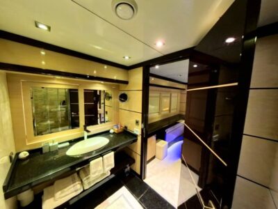 Ekmar Yachting Perla Del Mare En Suite Bathroom Second Lavatory View 400x300