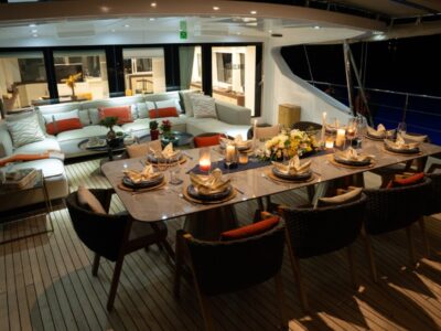 Ekmar Yachting Perla Del Mare Aft Deck Dining With Sofa View 400x300