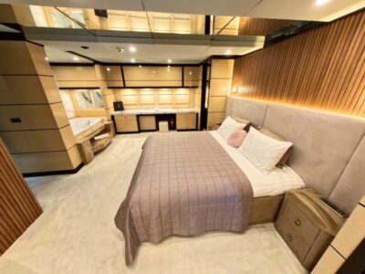 Ekmar Yachting Perla Del Mare Master Cabin Left Side View 400x300