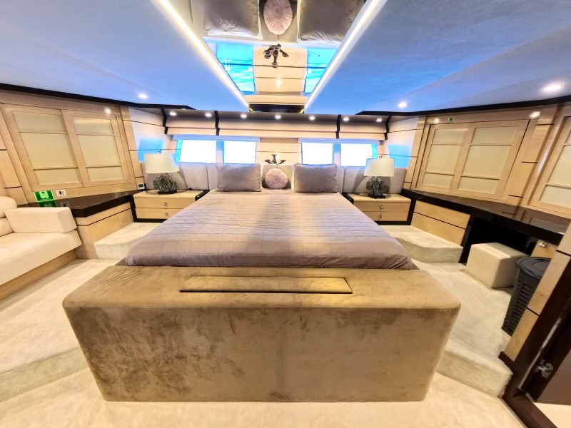 Ekmar Yachting Perla Del Mare Master Cabin Vip Front View
