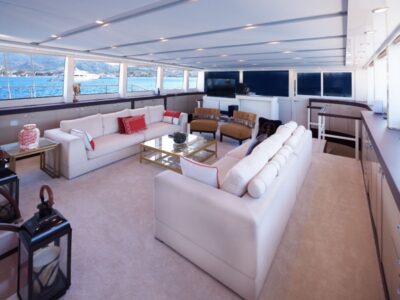 Ekmar Yachting Perla Del Mare Saloon Daytime View 400x300