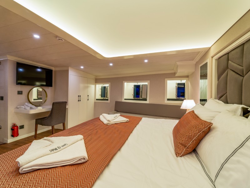 Ekmar Yachting Queen Of Makri Master Cabin Vip One View
