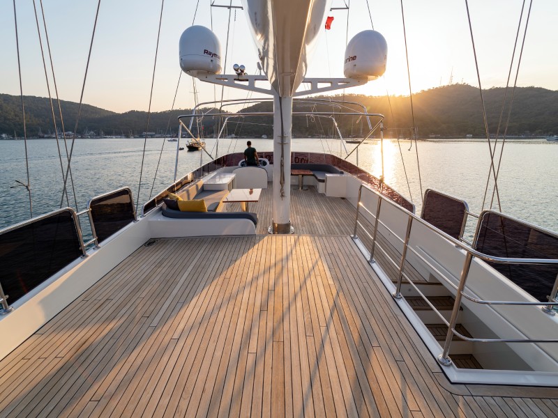 Ekmar Yachting Queen Of Makri Flybridge Sundeck View