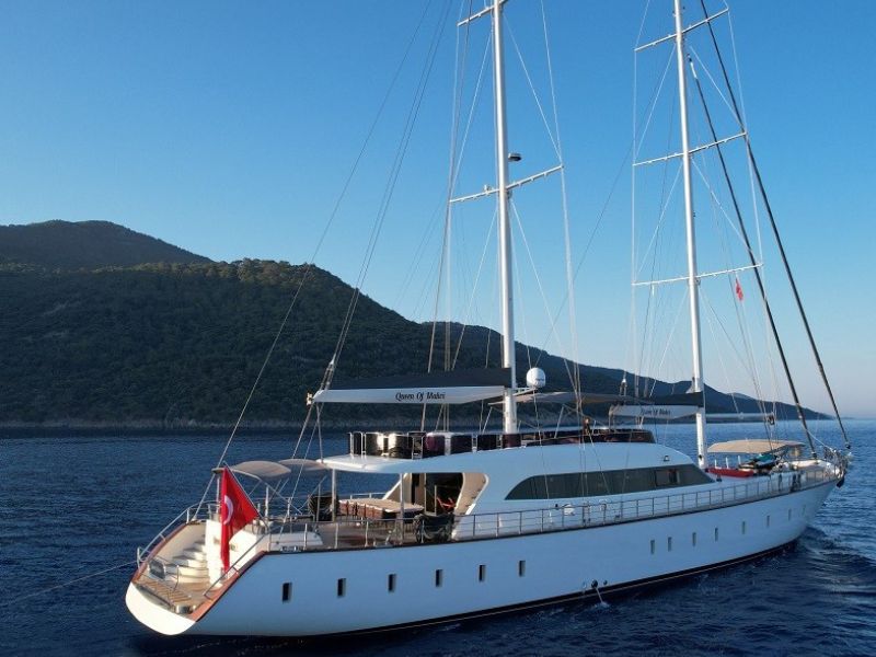 Ekmar Yachting Queen Of Makri Side View