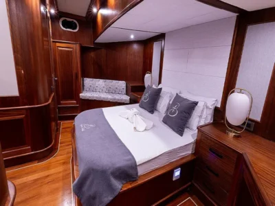 Ekmar Yachting Aqua Bella Gulet Yacht Master Cabin Left Side View 400x300