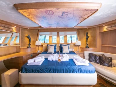 Ekmar Yachting Blue Heaven Gulet Yacht Master Cabin Front View 400x300