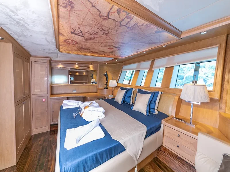 Ekmar Yachting Blue Heaven Gulet Yacht Master Cabin Side View