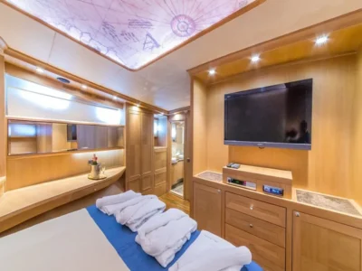 Ekmar Yachting Blue Heaven Gulet Yacht Master Cabin Tv View 400x300