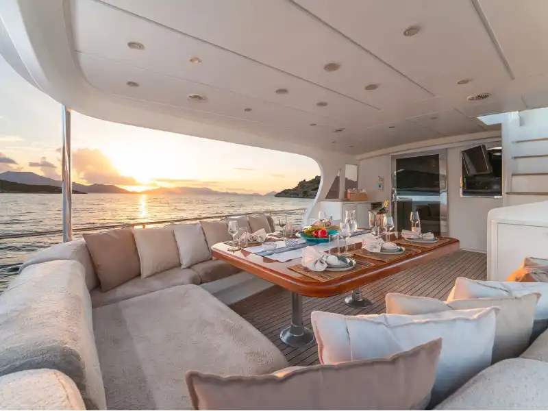 M/Y Caneren