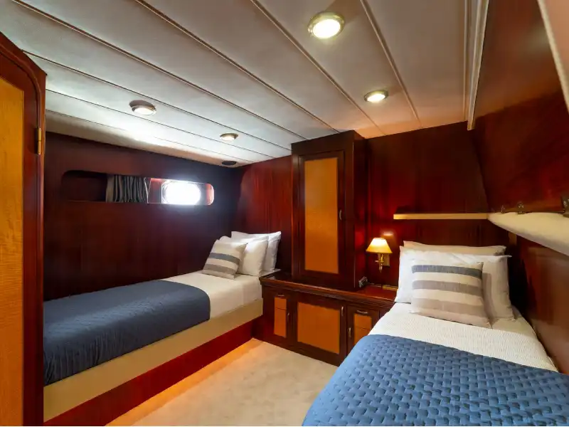 M/Y Caneren
