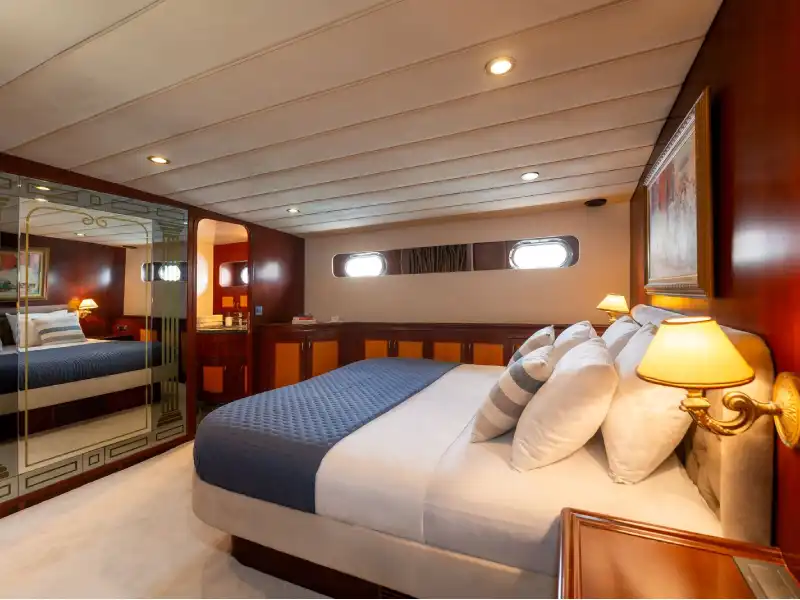 M/Y Caneren