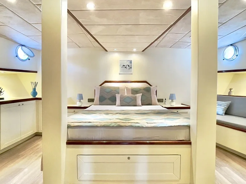 Ekmar Yachting Derya Deniz Gulet Yacht Double Cabin Front Side View