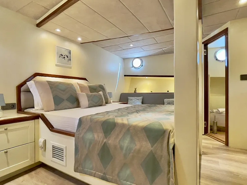 Ekmar Yachting Derya Deniz Gulet Yacht Double Cabin Left Side View