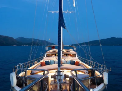 Ekmar Yachting Diva Deniz Gulet Yacht Cruising Bow Night View 400x300