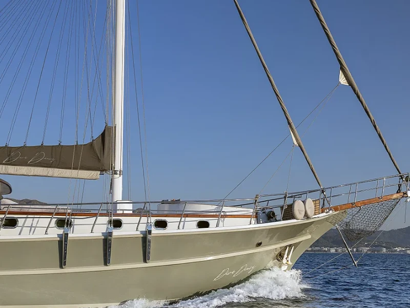Ekmar Yachting Diva Deniz Gulet Yacht Cruising Bow View
