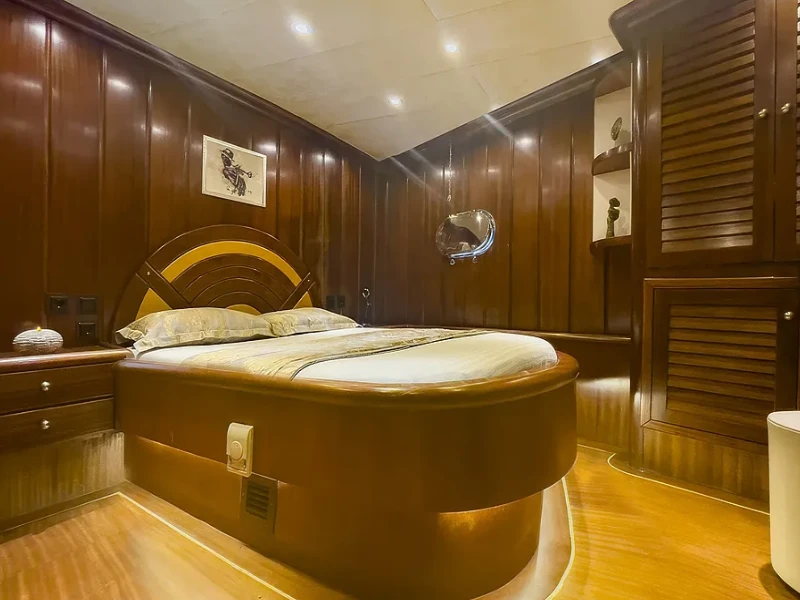 Ekmar Yachting Diva Deniz Gulet Yacht Double Cabin Side View
