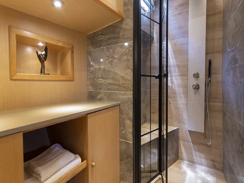 Ekmar Yachting Diva Deniz Gulet Yacht Master Cabin En Suite Bathroom View