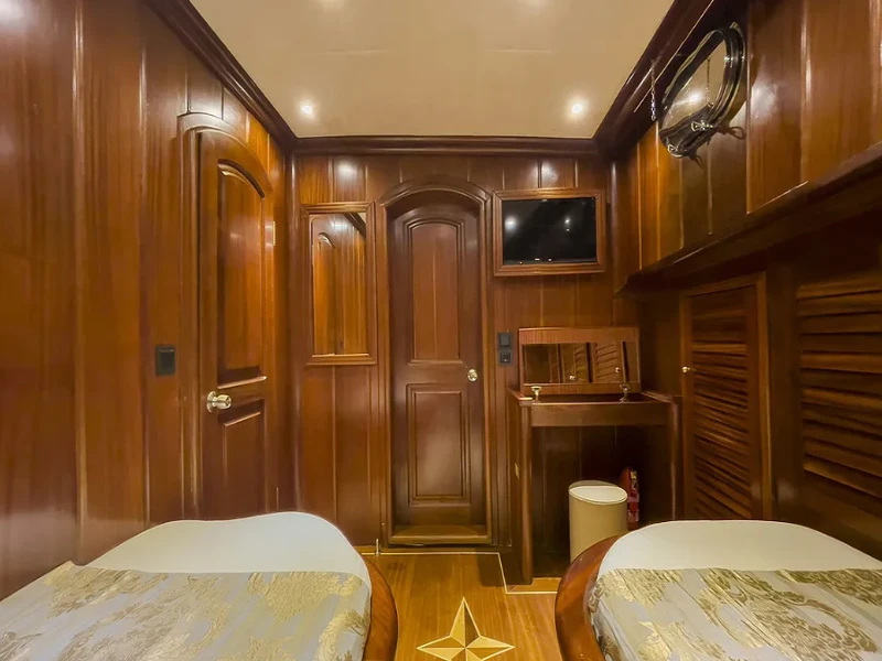 Ekmar Yachting Diva Deniz Gulet Yacht Twin Cabin Side Rear View