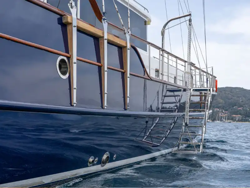 M/Y Happy Days