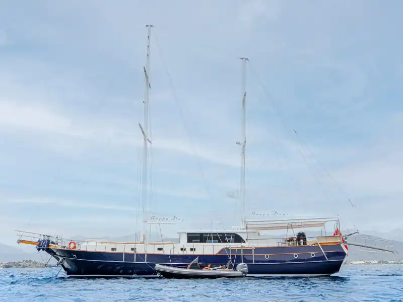 M/Y Happy Days