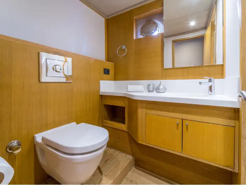 M/Y Happy Days