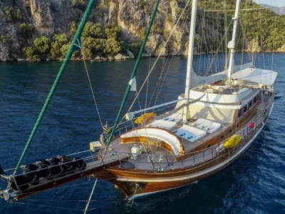 Ekmar Yachting S Dogu Gulet Yacht Anchored Front Side View 400x300