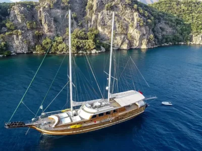 Ekmar Yachting S Dogu Gulet Yacht Anchored Top View 400x300