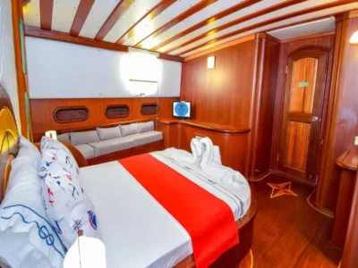 Ekmar Yachting S Dogu Gulet Yacht Double Cabin Side View 400x300