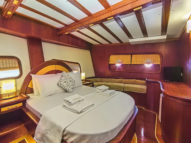Ekmar Yachting S Dogu Gulet Yacht Master Cabin View