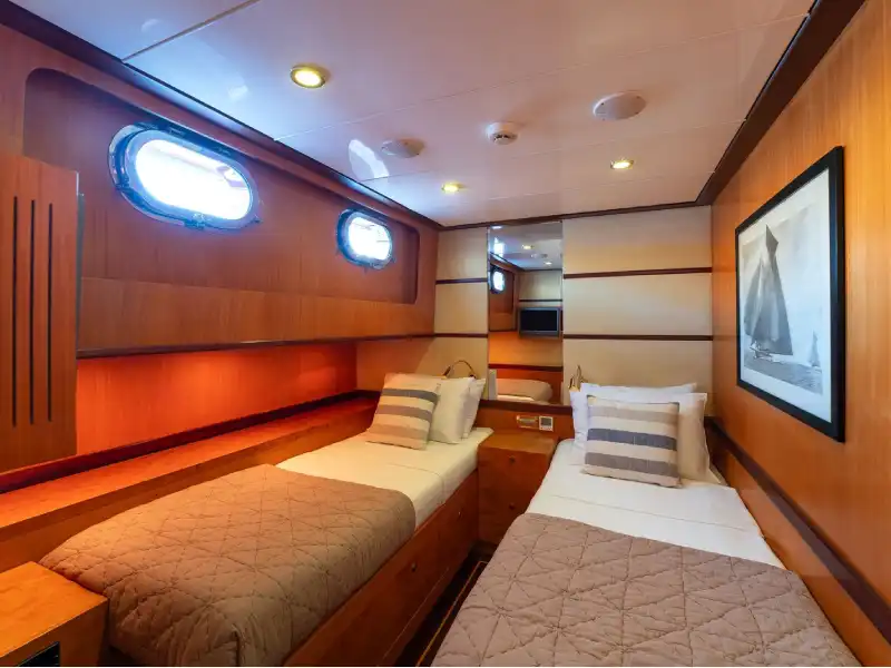 M/S Serenity 86